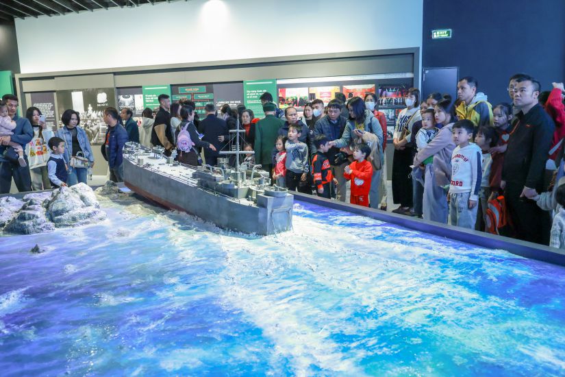 Modern 3D Mapping technology is applied at the Vietnam Military History Museum. Photo: Hai Nguyen