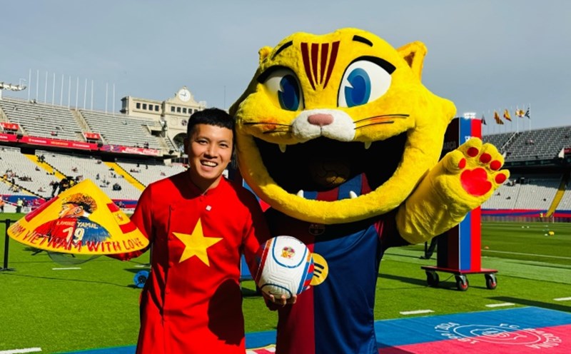Do Kim Phuc performs at La Liga. Photo: Interviewee