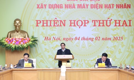 Thủ tướng Chính phủ Phạm Minh Chính chủ trì phiên họp thứ hai Ban Chỉ đạo xây dựng nhà máy điện hạt nhân. Ảnh: VGP