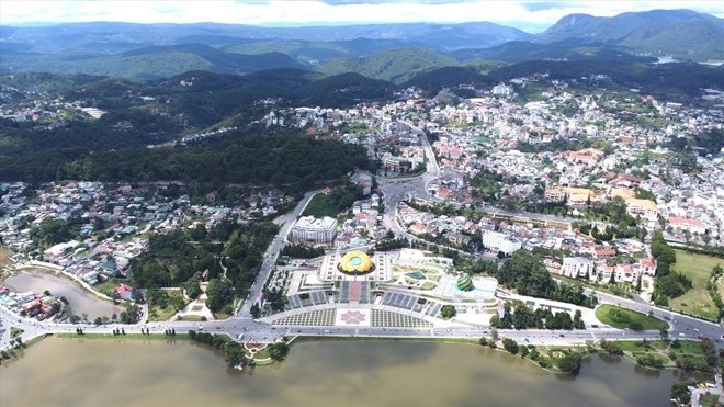 Lam Dong province requested inspection to verify personal income and assets at 11 units. Photo: Huu Long