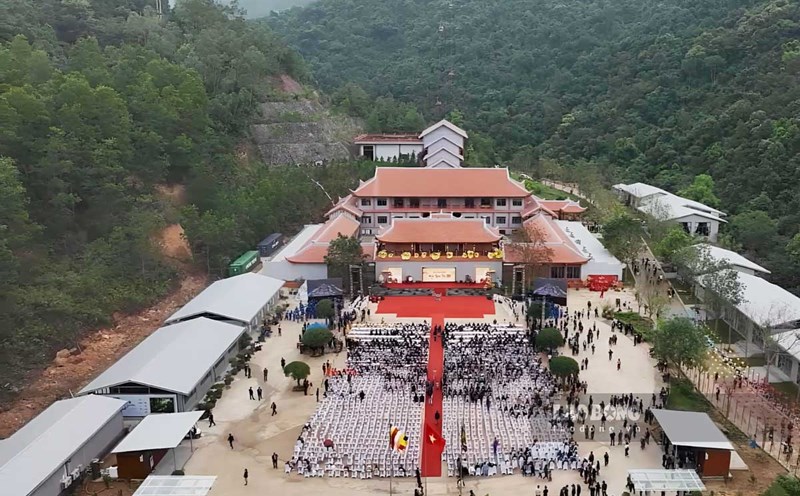 Opening of Ngoa Van Spring Festival 2024. Photo: Doan Hung