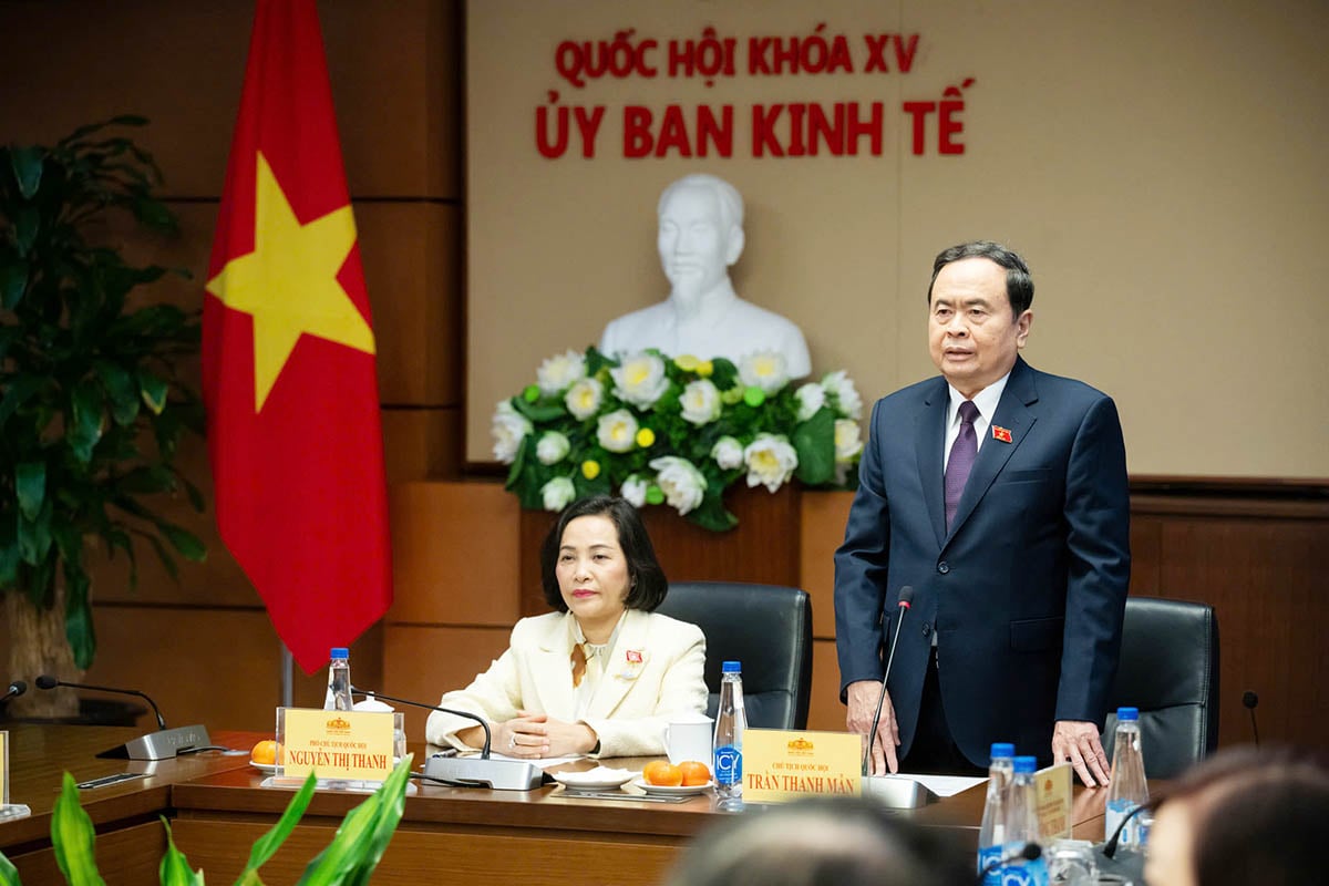 National Assembly Chairman Tran Thanh Man works with the Economic Committee and the Finance and Budget Committee of the National Assembly. Photo: Quochoi.vn