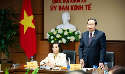 Chủ tịch Quốc hội Trần Thanh Mẫn làm việc với Ủy ban Kinh tế và Ủy ban Tài chính - Ngân sách của Quốc hội. Ảnh: Quochoi.vn