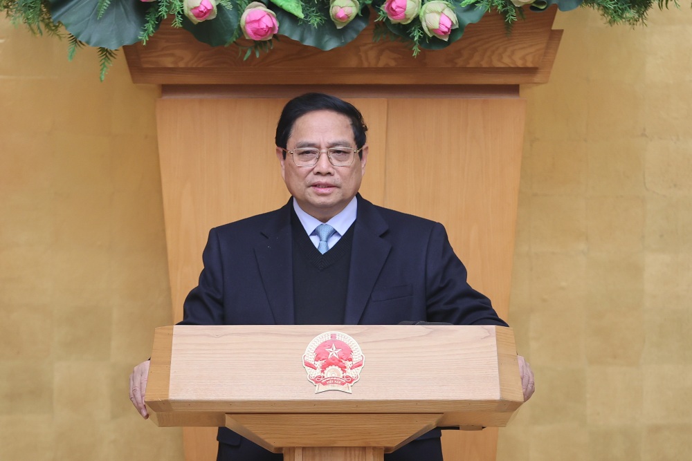 Prime Minister Pham Minh Chinh requested the early completion of regulations guiding electricity trading. Photo: VGP/Nhat Bac