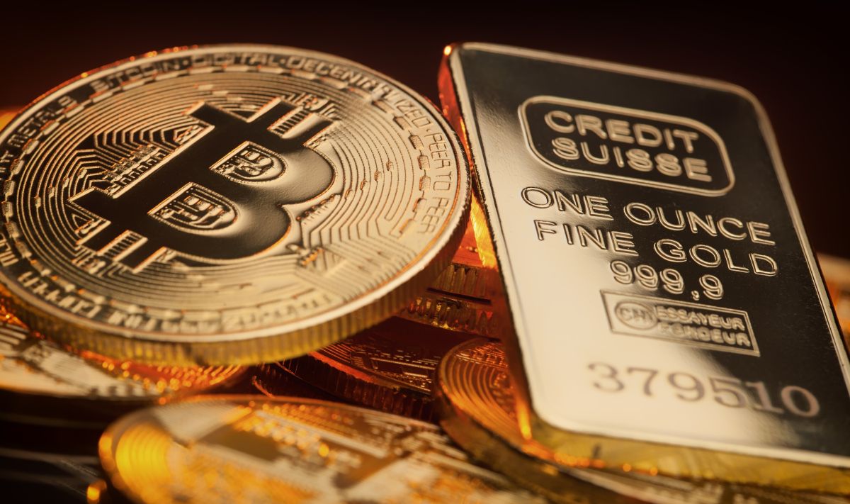 Bitcoin is predicted to overtake gold in market capitalization. Photo: Shutterstock