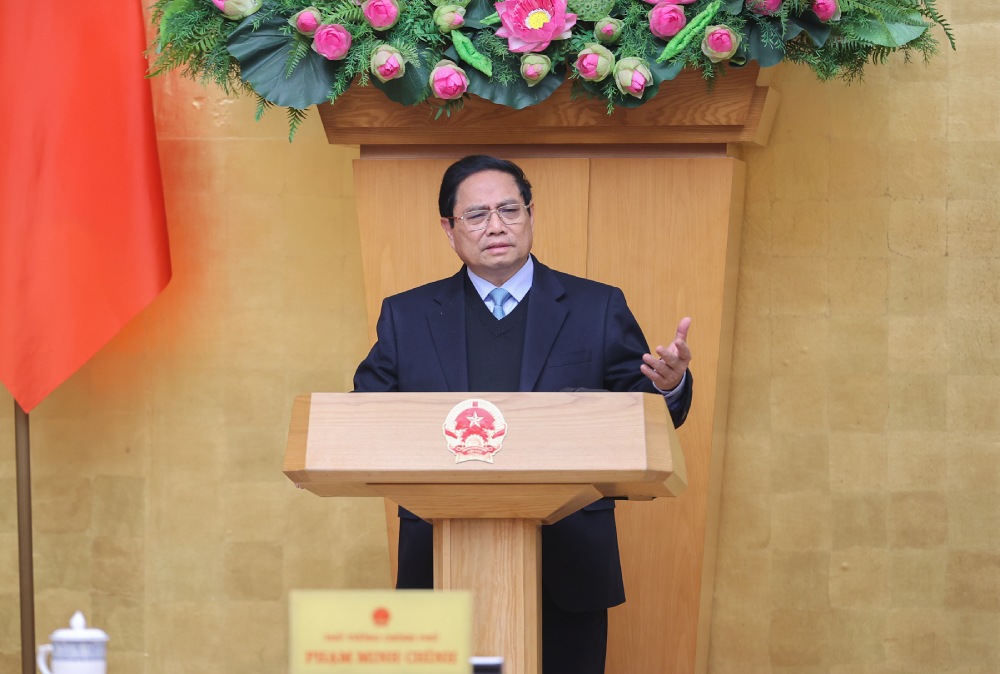 Politburo member and Prime Minister Pham Minh Chinh requested strict implementation of Decree 168 on penalties for traffic violations. Photo: VGP