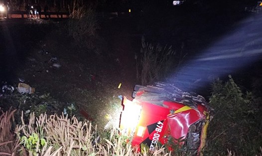 Một vụ tai nạn xe khách bị rơi xuống vực ở đèo Lò Xo khiến nhiều người thương vong. Ảnh: Thanh Tuấn