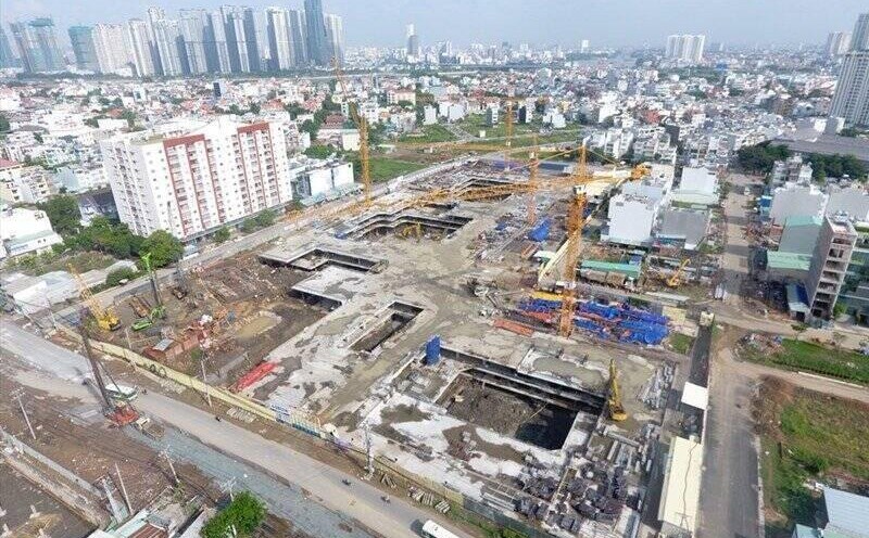 Real estate businesses remain cautious with their strategies in 2025. Photo: Bao Bao