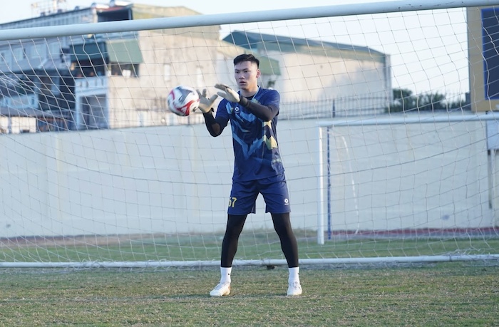 Goalkeeper Trinh Xuan Hoang made a mistake in Thanh Hoa FC's loss at the Southeast Asian Cup C1. Photo: THFC