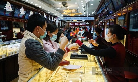 Giá vàng tăng vọt, nguy cơ giảm sau ngày vía Thần Tài. Ảnh minh họa: Phan Anh