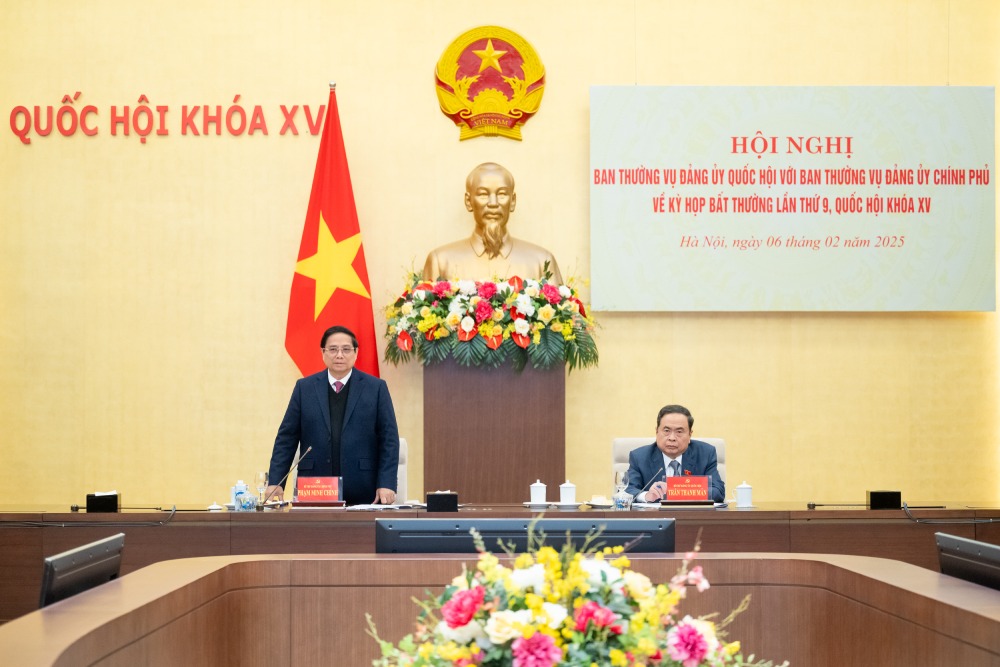 Politburo member and Prime Minister Pham Minh Chinh emphasized the need to streamline the apparatus and improve the quality of its people. Photo: Quochoi.vn