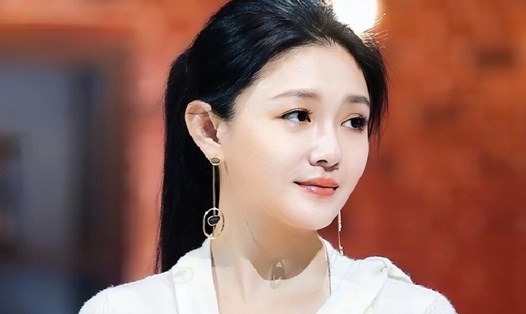 Từ Hy Viên qua đời đột ngột ở tuổi 49. Ảnh: Sina