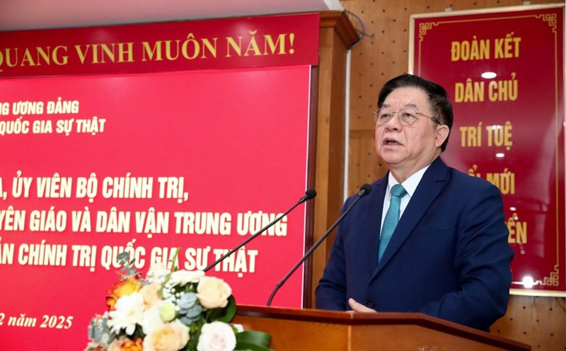 Mr. Nguyen Trong Nghia - Member of the Politburo, Secretary of the Party Central Committee, Head of the Central Propaganda and Education Commission. Photo: T.Vuong