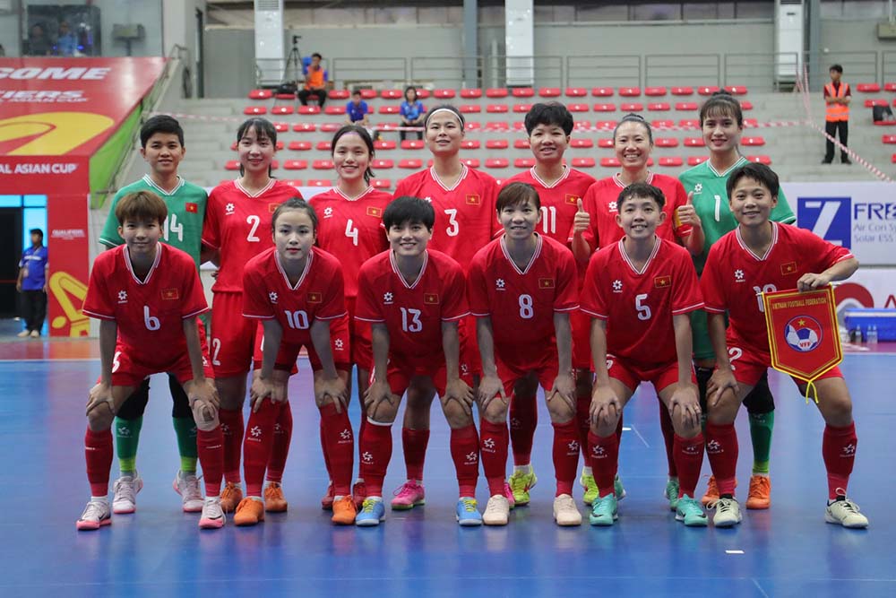 The Vietnamese women's futsal team aims to win a ticket to the 2025 Women's Futsal Championship. Photo: MFF