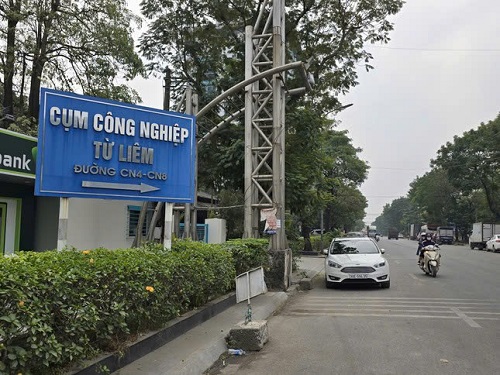 Đường vào Cụm Công nghiệp Từ Liêm. Ảnh:  Trần Hoàng