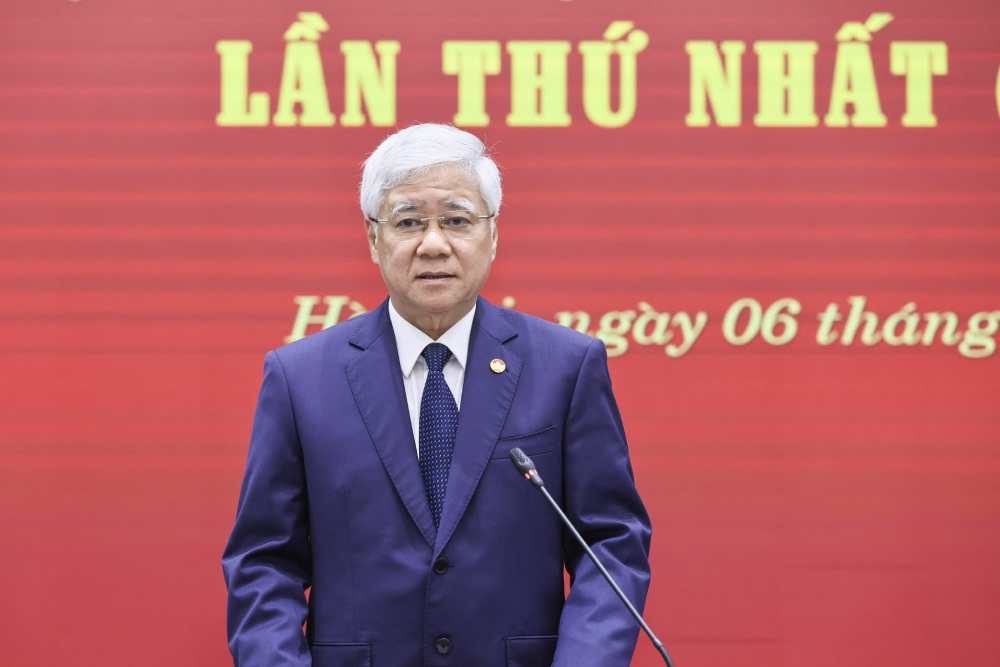 Mr. Do Van Chien was appointed to hold the position of Secretary of the Party Committee of the Fatherland Front and Central Mass Organizations. Photo: Pham Dong