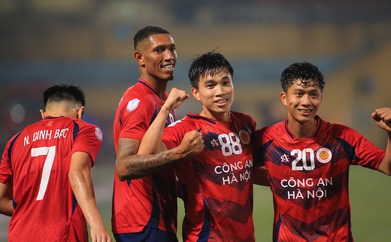 Hanoi Police entered the semi-finals of the Southeast Asian Cup C1. Photo: CAHN