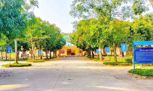 Một số giáo viên hợp đồng Trường THCS Lê Thị Bạch Cát (TP Vinh, Nghệ An) bị nợ lương tháng 1.2025. Ảnh: Ngọc Anh