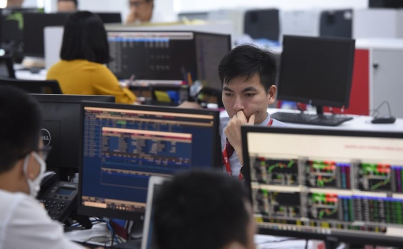 The stock market is trying to reach the finish line soon with the upgrade story. Photo: Le Toan