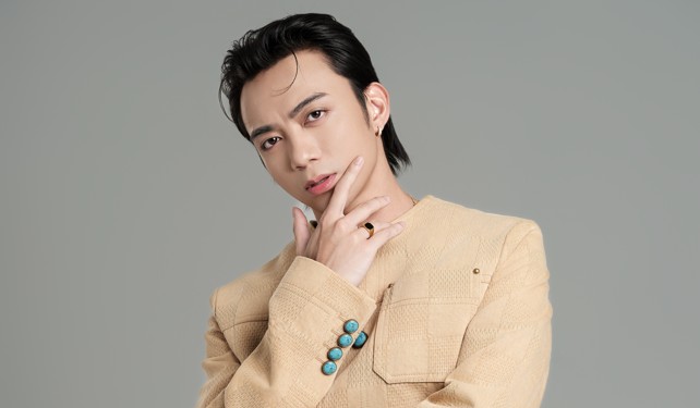 Soobin Hoang Son creates a great attraction for Live Concert "Love Station". Photo: BTC