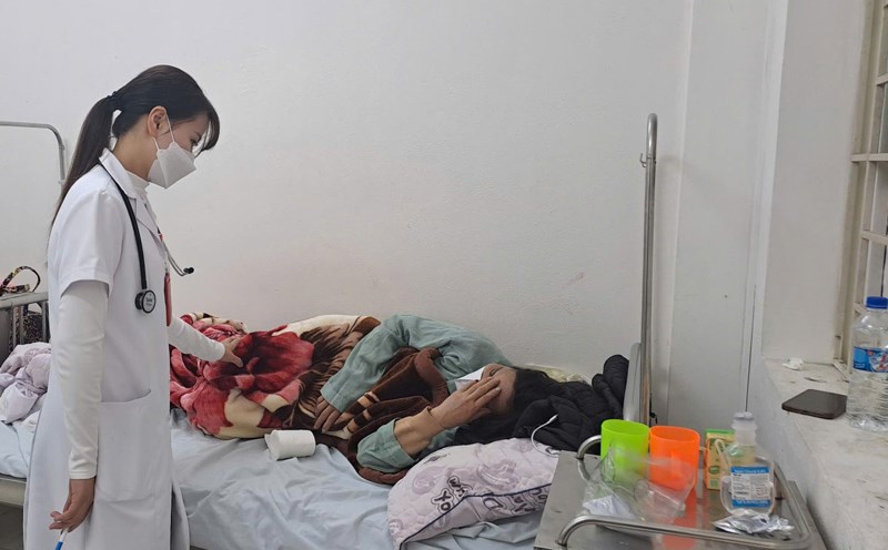 Timely detection and treatment will help flu patients in Lao Cai recover quickly. Photo: Phuong Thao