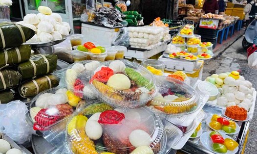 Các khu chợ ở Hải Dương tấp nập trong ngày vía Thần Tài. Ảnh: Mai Hương