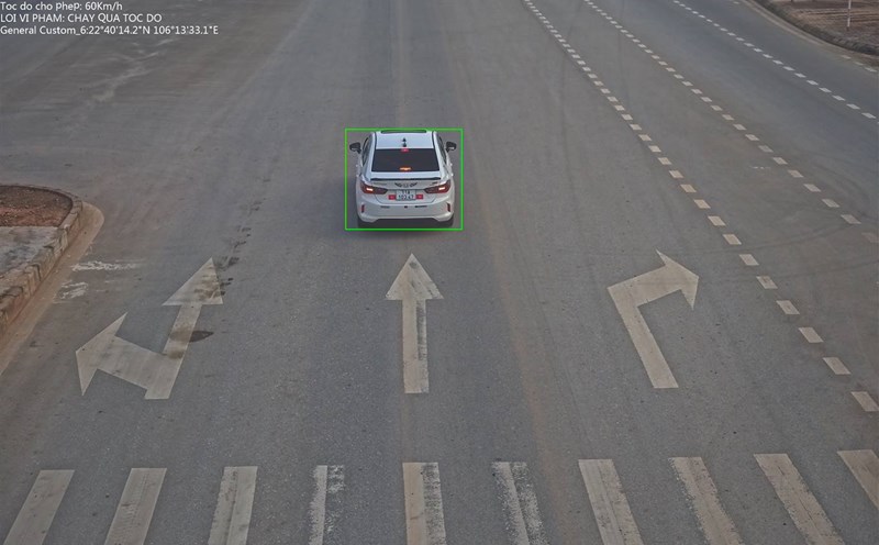 A series of cars sticky with cold penalties at Cao Bang. Photo: Cao Bang Police.