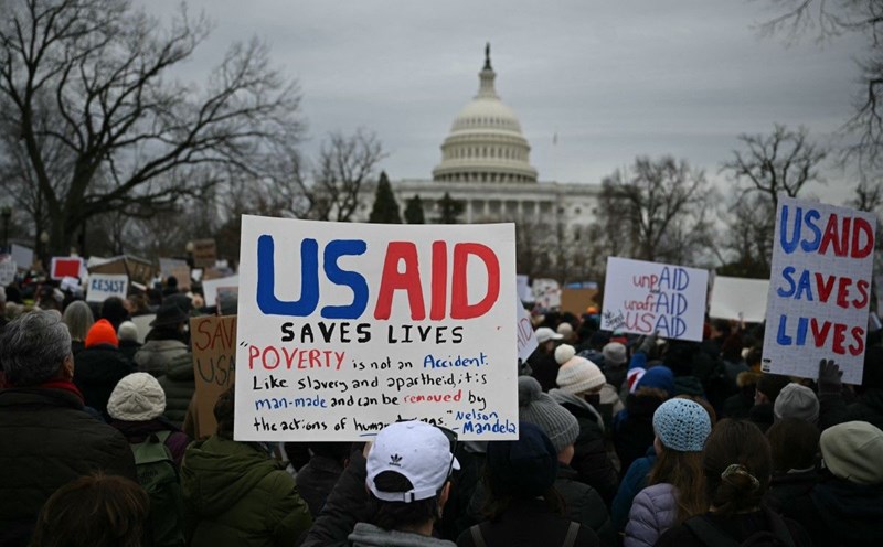 Protest against US President Donald Trump's decision to close the deal outside the Capitol on February 5, 2025. Photo: AFP