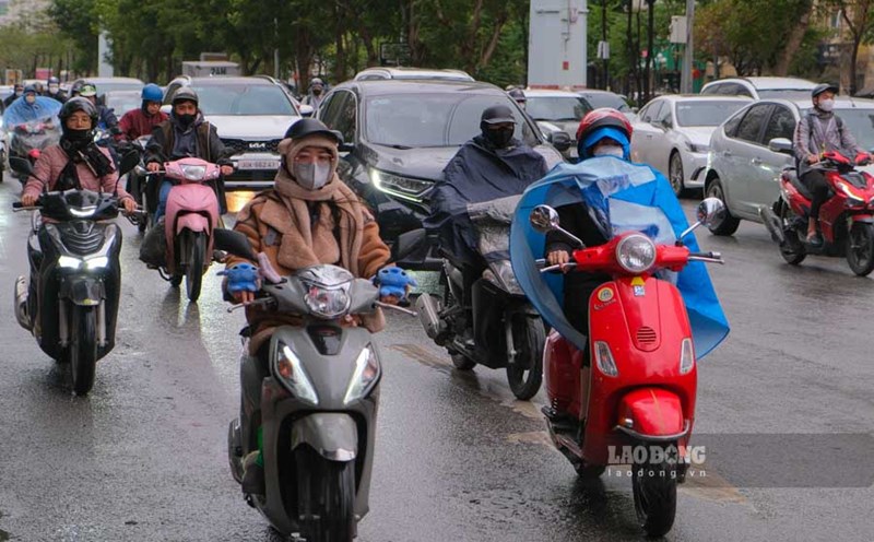 The weather forecast tomorrow 8.2 in Hanoi has rain, cold weather.  Photo: Tuan Anh