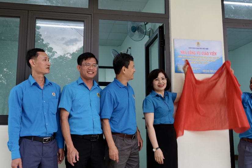 Assoc. Photo: Character provided