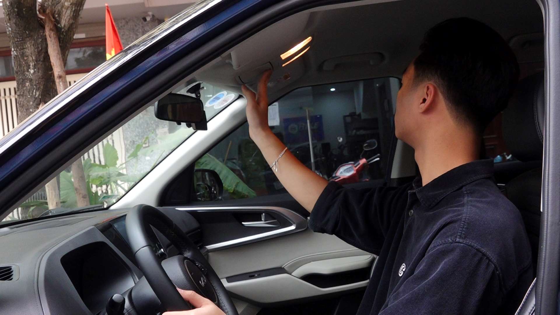 Receive cold fines after liquidating the car rental contract, the owner of the car is difficult