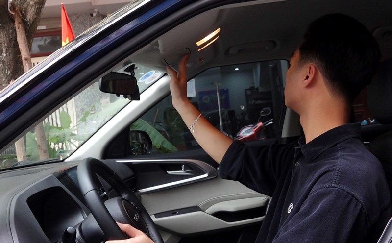 Receive cold fines after liquidating the car rental contract, the owner of the car is difficult