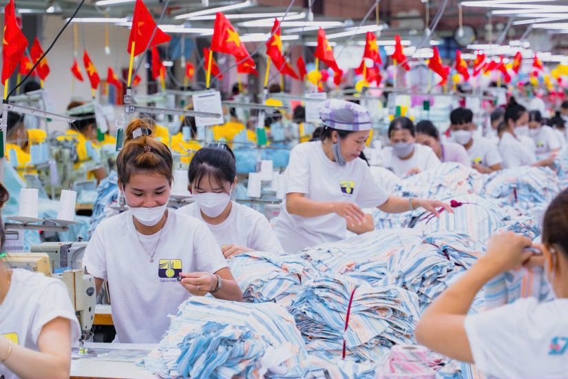 Ha Bac Export Garment Joint Stock Company has 100% of workers returning to the first working day. 
Photo: Character provided