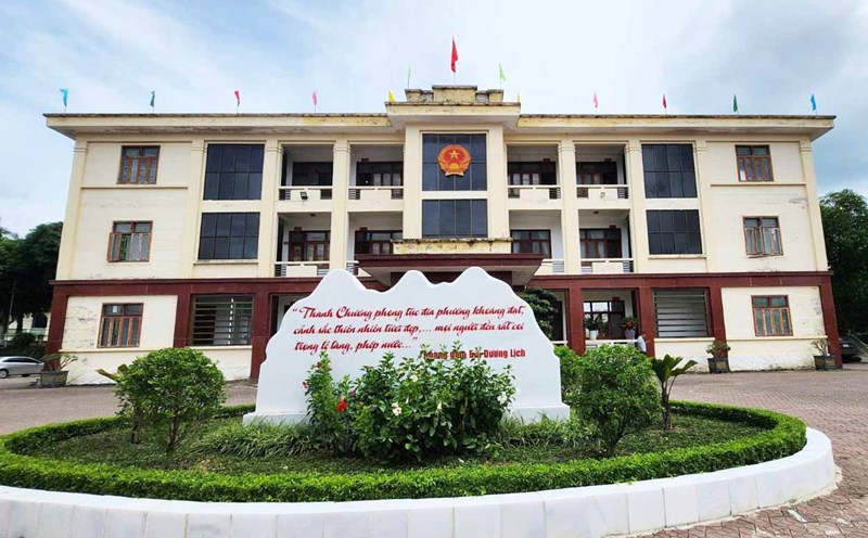 There are 33 officials in Thanh Chuong district (Nghe An) wrote an application for retirement before their age to streamline and rearrange the apparatus. Photo: Hai Dang