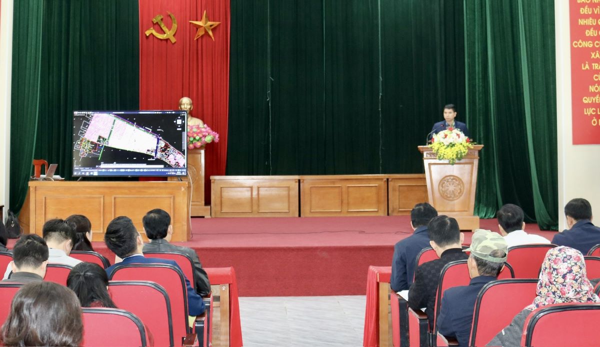 The scene of the dialogue. Photo: portal of Thuy Nguyen City, Hai Phong