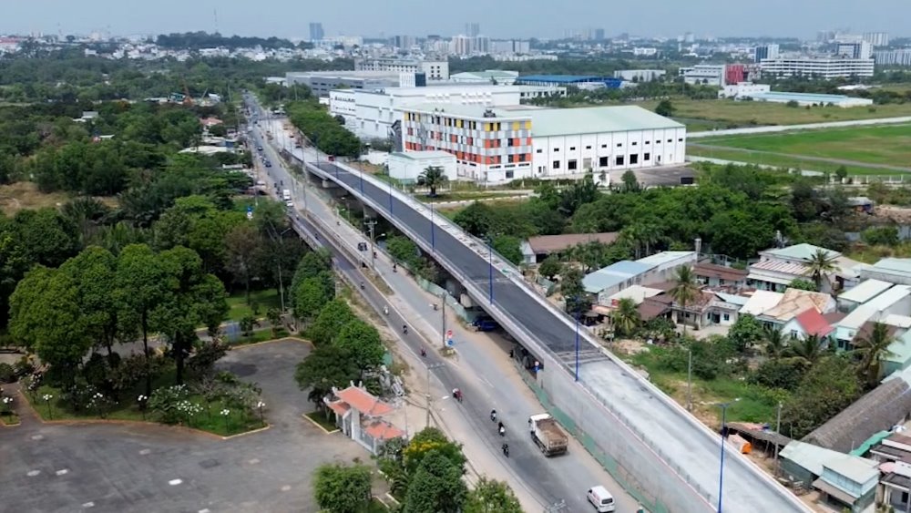 Tang Long Bridge in Ho Chi Minh City is about to pine in late February.