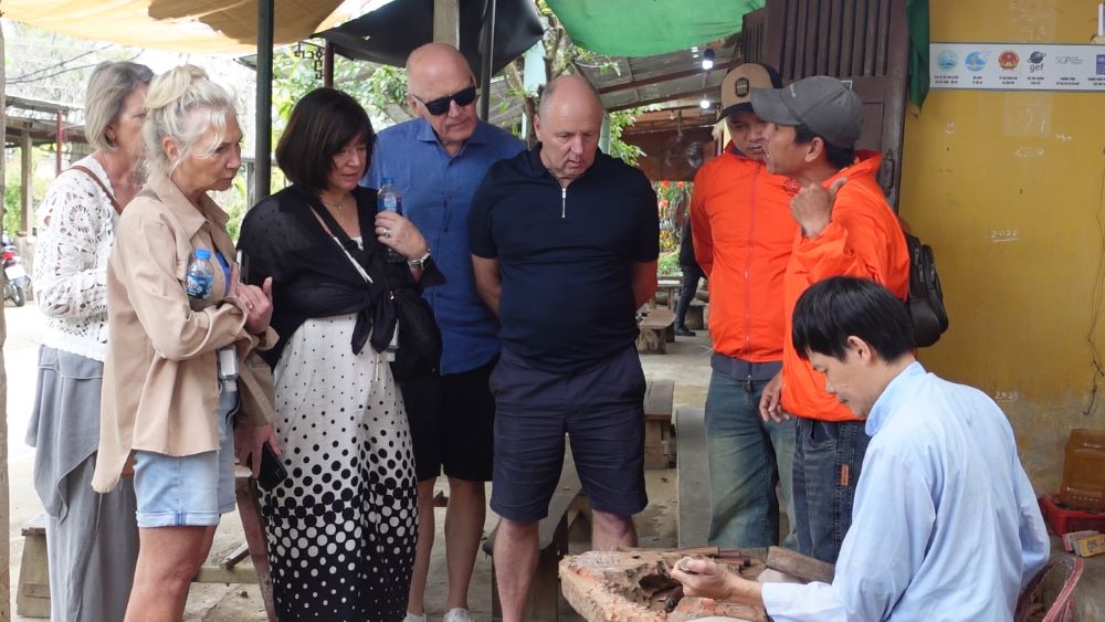 Kim Bong craft village festival in Hoi An attracts international visitors. Photo: Tran Thi