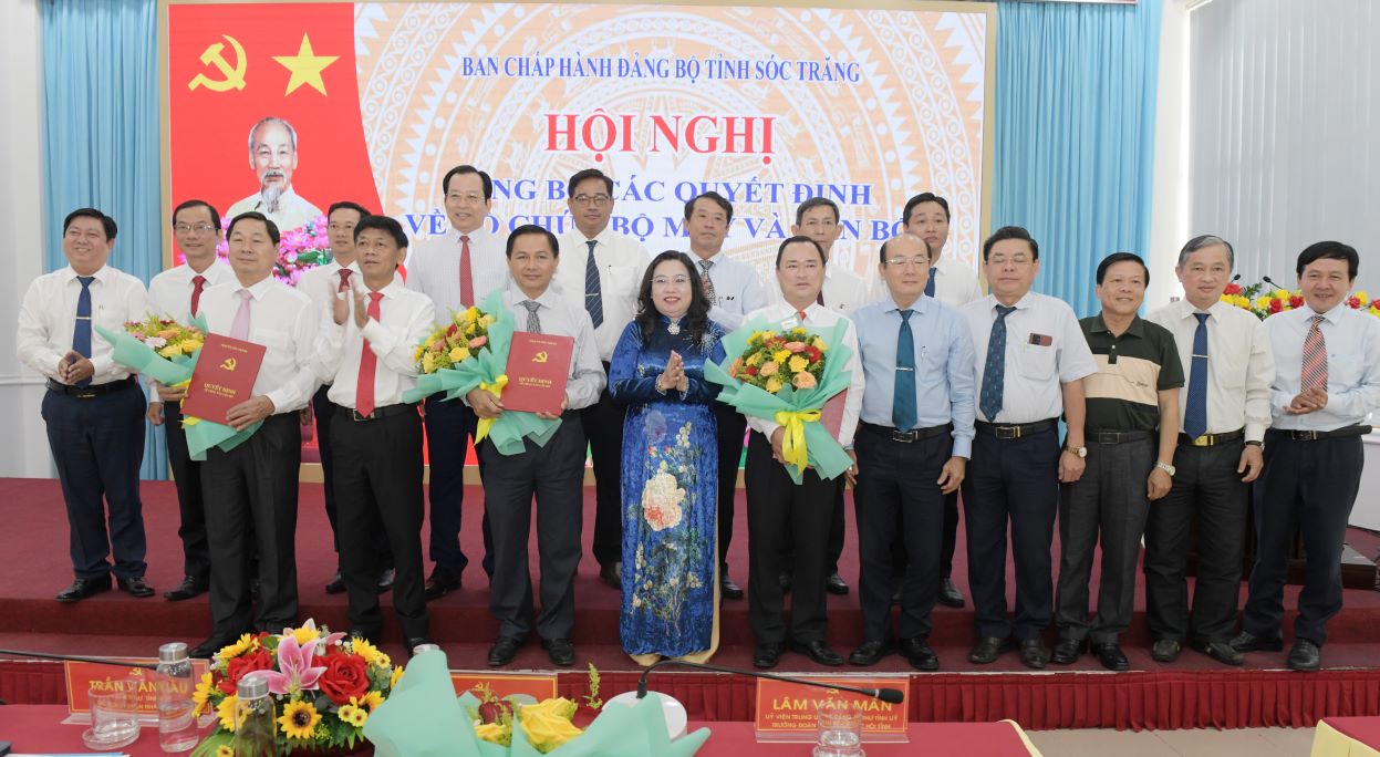 Thành lập Ban Chấp hành Đảng bộ UBND tỉnh Sóc Trăng. Ảnh: Phương Anh