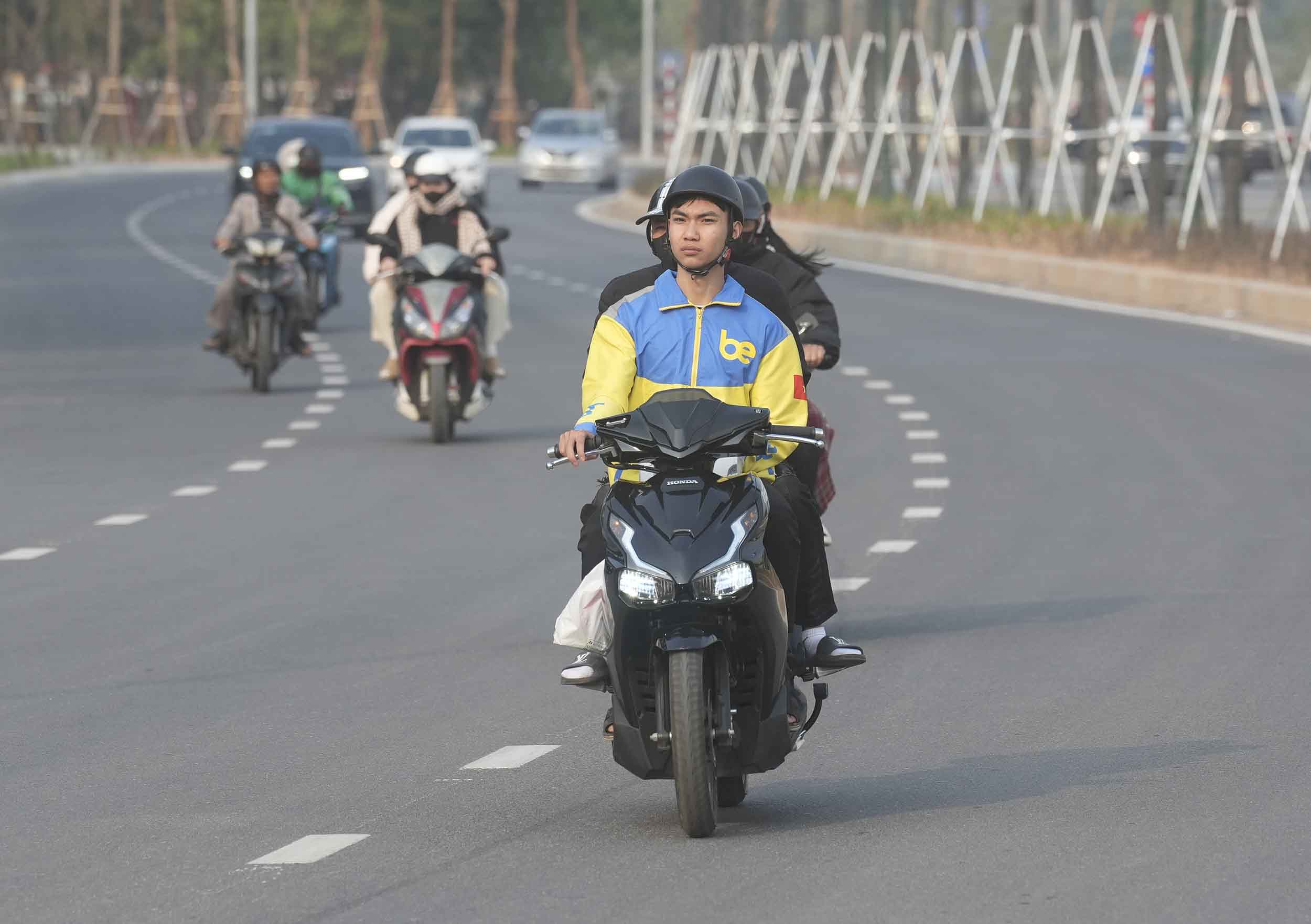 Tuyen duong khi hoan thanh se giup ket noi quan Nam Tu Liem va Ha Dong thuan loi, giup giam un tac cho nhieu tuyen duong trong khu vuc. Anh: Huu Chanh