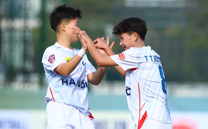 Hanoi won a bold 6-0 on the day of the U19 National Women 2025. Photo: VFF