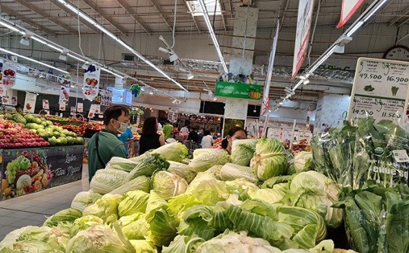 Many ministries, branches and localities propose to raise family circumstances to suit the current price index. Photo: Vu Long