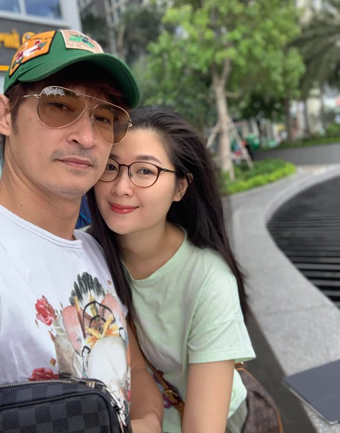 Mac Anh Thu ly hon Huy Khanh trong hoa binh. Anh: Facebook nhan vat