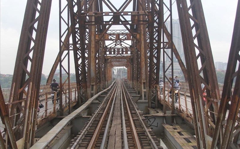 Long Bien Bridge will be studied and renovated in 2025. Photo: Pham Dong