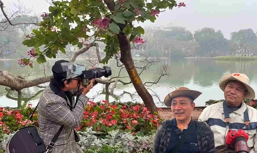 Nâng tầm chụp ảnh dạo để giữ lửa nghề trong thời đại số