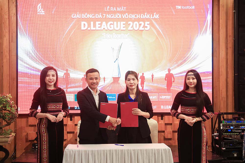 The launching ceremony of the Dak Lak 7-a-side football championship 2025 took place on the morning of March 1, in Buon Ma Thuot city. Photo: Hau Nguyen