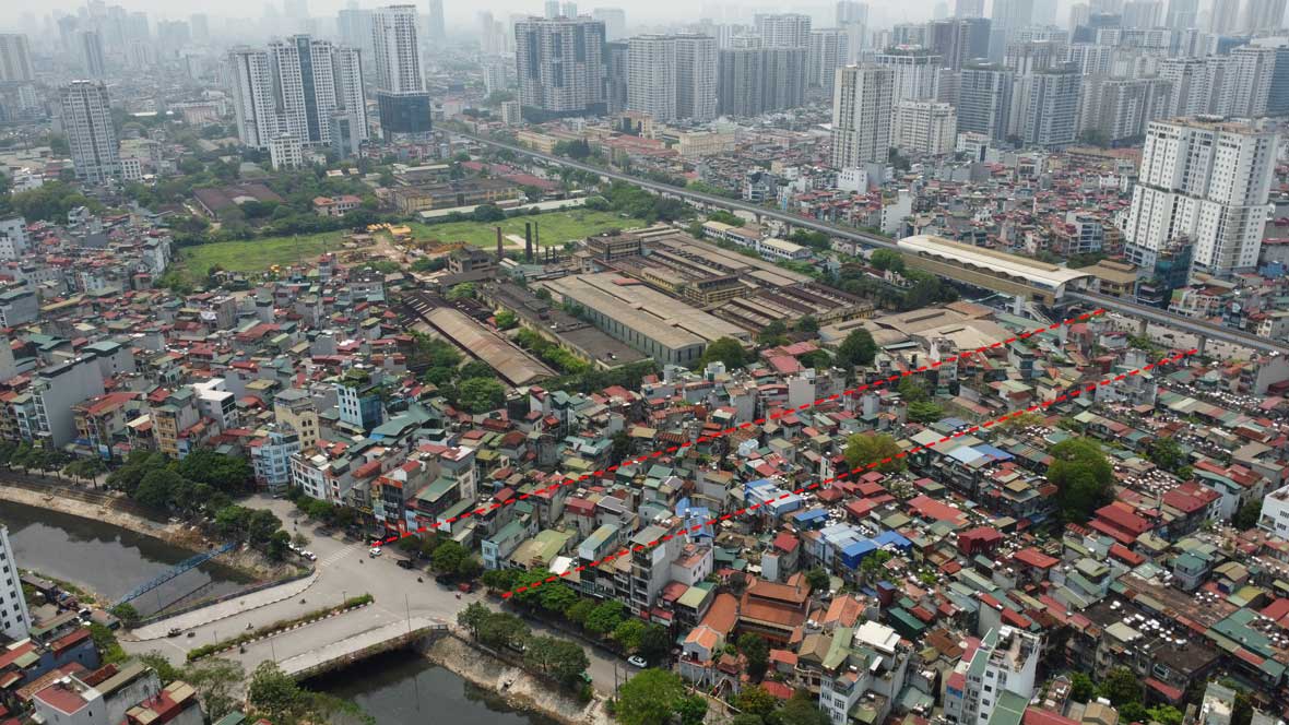 More than 700 households in 4 wards of Thanh Xuan district, Hanoi will have their land reclaimed to implement the project. Photo: Huu Chanh