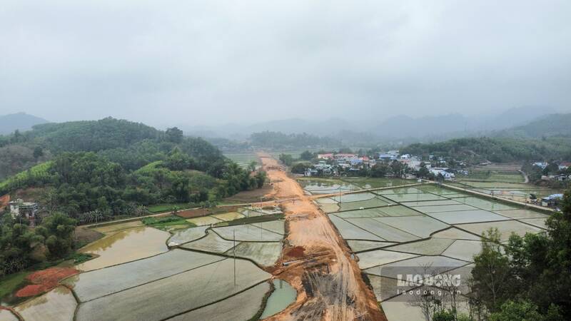 Dự án đường Hồ Chí Minh kết nối Thái Nguyên - Tuyên Quang. Ảnh: Lam Thanh