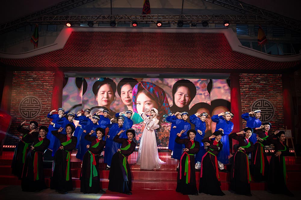 Hoa Minzy's MV "Bac Bling" is a testament to the fact that music can help tourism shine in a new way. Photo: Chi Linh