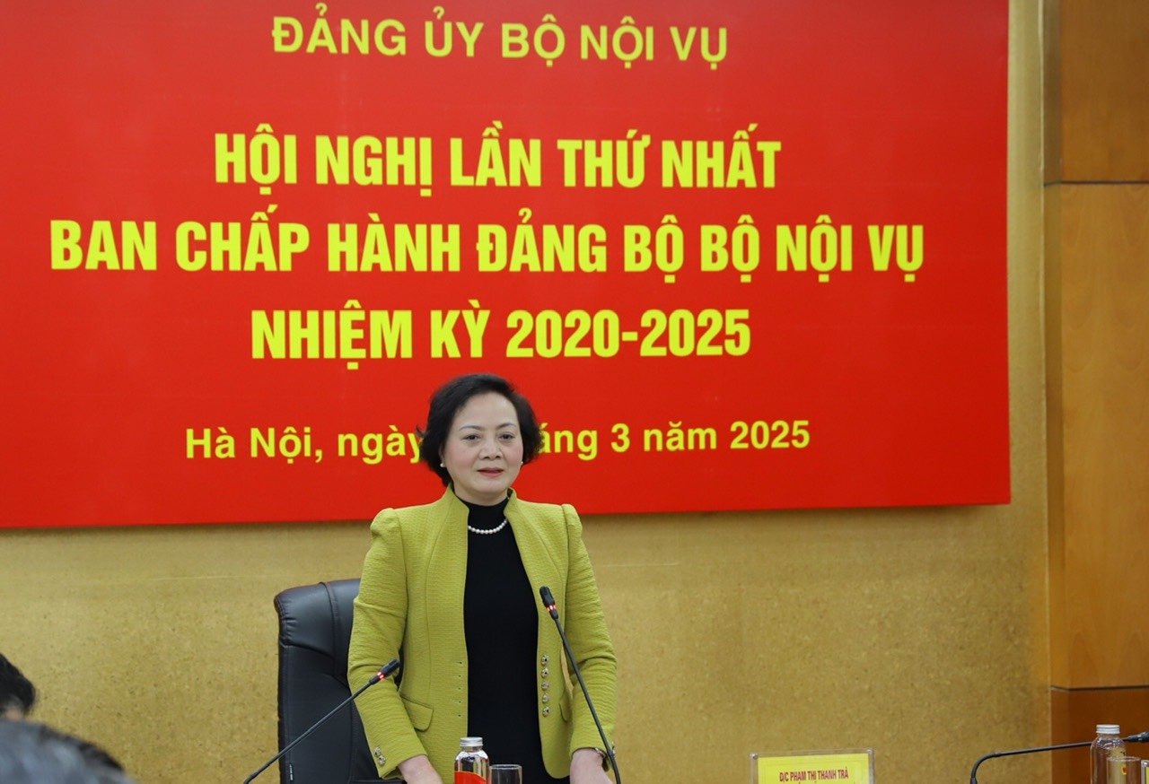 Minister Pham Thi Thanh Tra is Secretary of the Party Committee of the Ministry of Home Affairs. Photo: Huong Nha