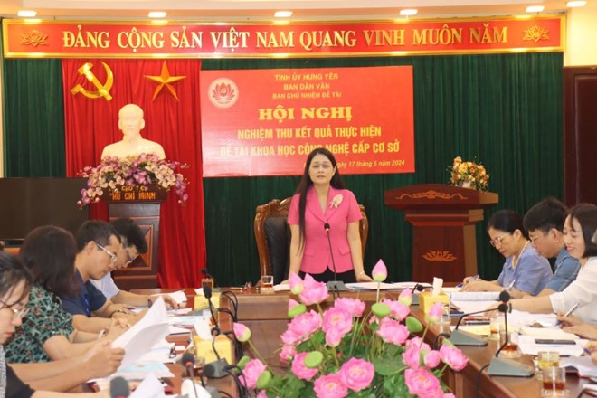 Officials of the Hung Yen Provincial Party Committee's Mass Mobilization Committee at a meeting. Photo: Hung Yen Provincial Party Committee's Mass Mobilization Committee